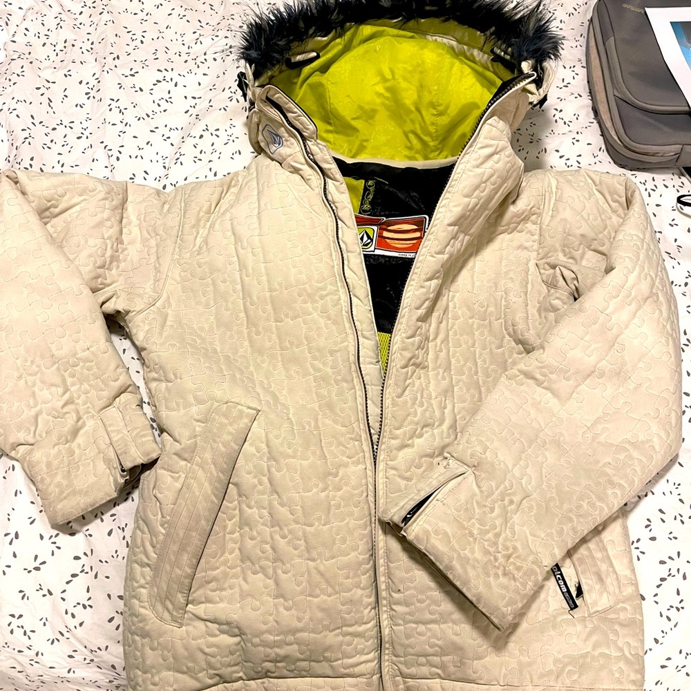 Volcom winter/ski jacket - Picture 1 of 11